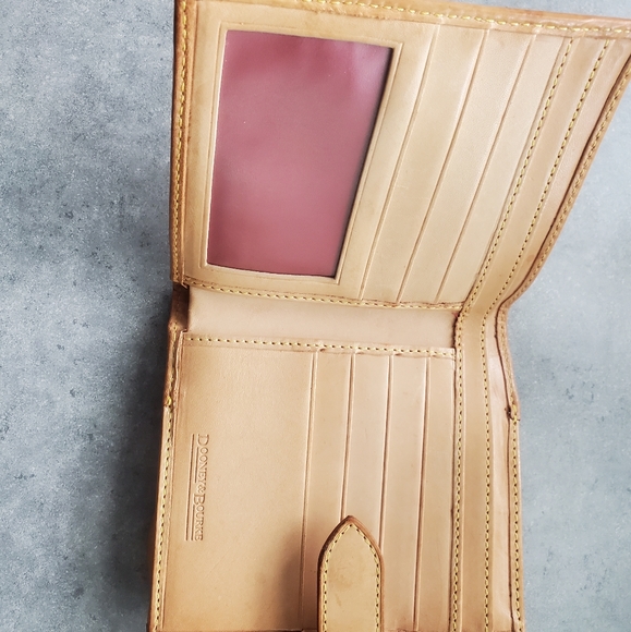 Wallet - Picture 3 of 4